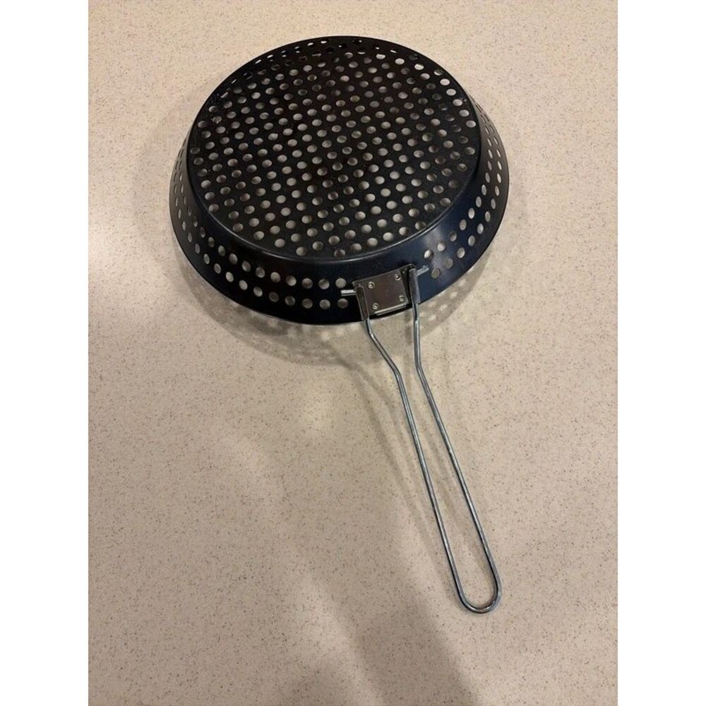 Grill basket - Picture 2 of 3